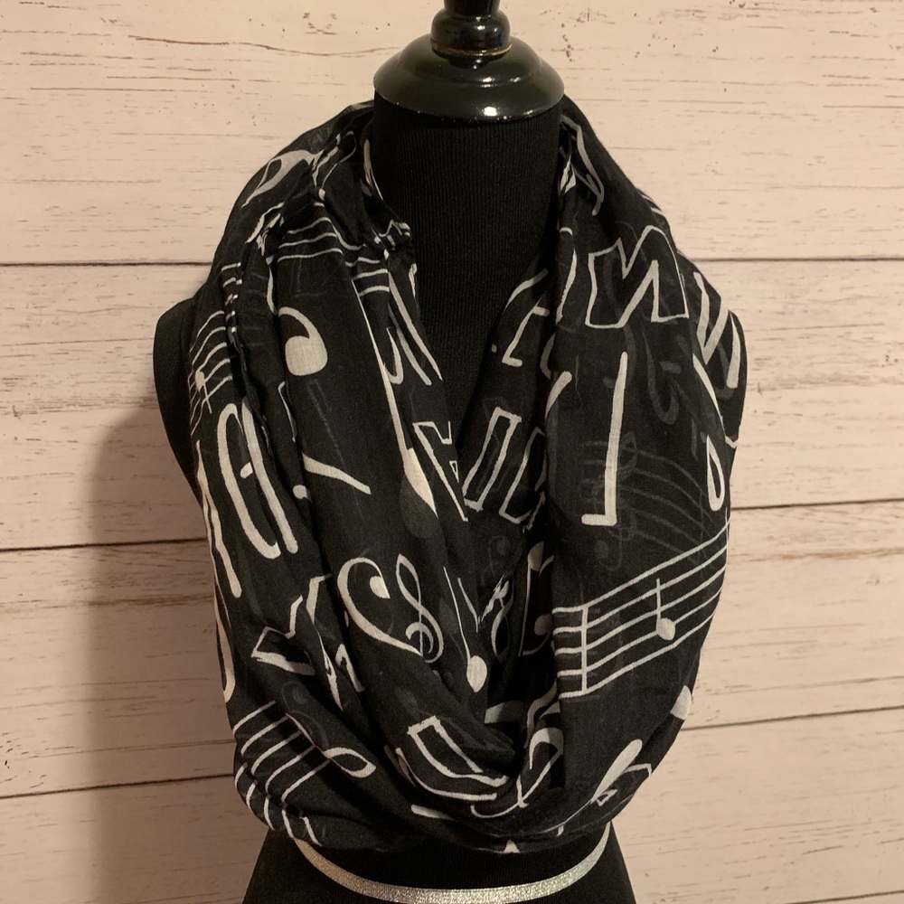 Music themed infinity scarf